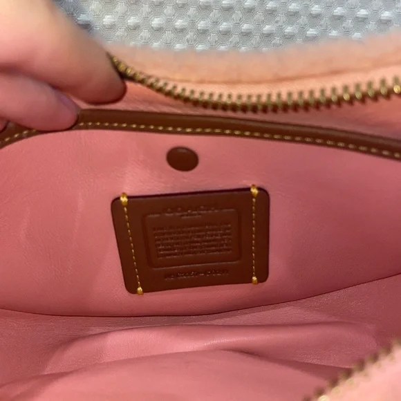 Like New Coach Pink Mira Shearling Crossbody Bag 🩷 - Picture 6 of 10
